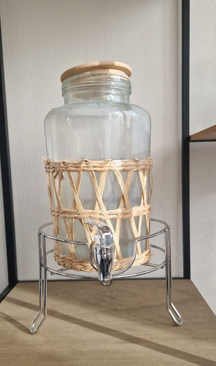 Glazen drankdispenser met rieten omhulsel en kraan, Overige typen, Ophalen, Nieuw, Glas