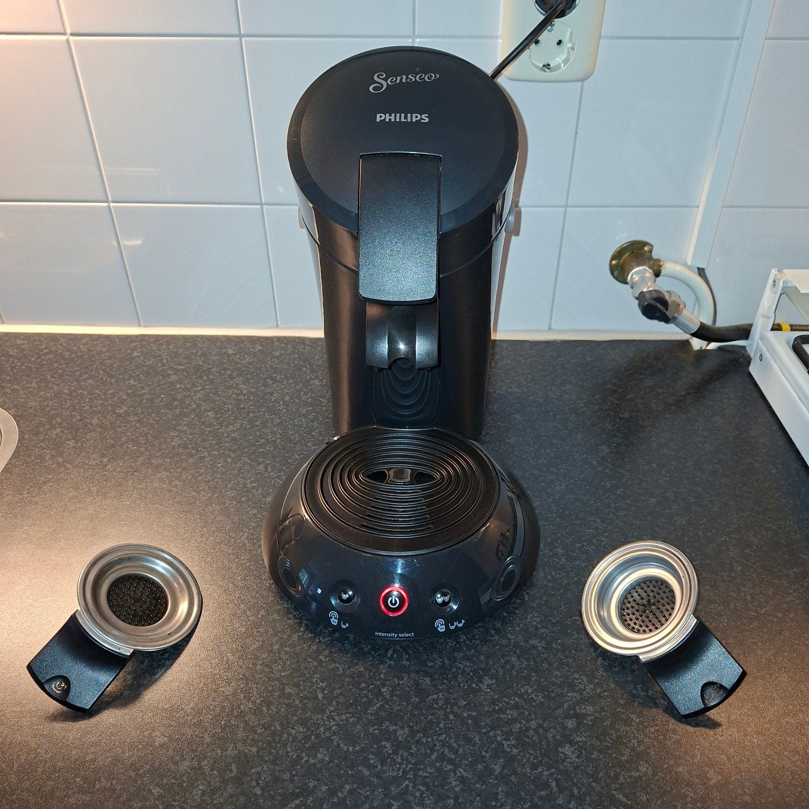 PHILIPS SENSEO KOFFIEPAD APPARAAT 100% GOED WERKEND, Gebruikt, Koffiemachine, Ophalen of Verzenden, 2 tot 4 kopjes