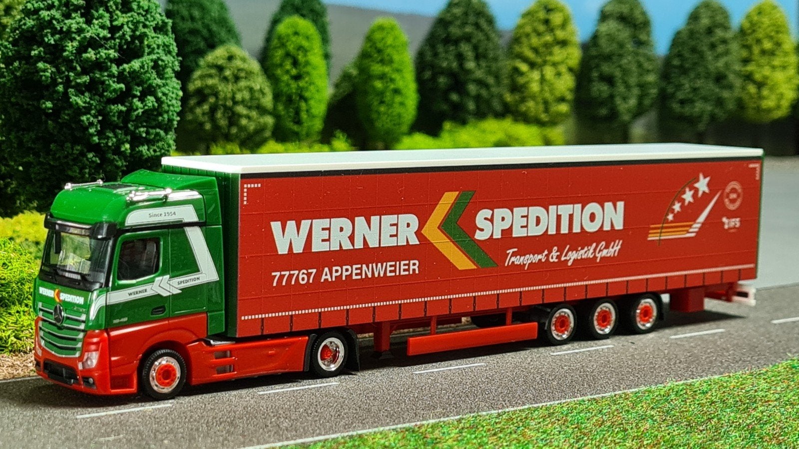 270 Herpa 1:87 Werner Spedition Mercedes 14.90 meter oplegge, Ophalen of Verzenden, Nieuw, Bus of Vrachtwagen, Herpa