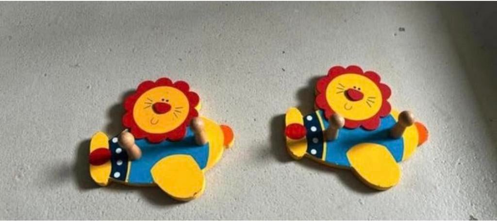 Kinderkapstok 2st keer 2 haakjes, Ophalen of Verzenden, Zo goed als nieuw, Minder dan 100 cm, Kinderkapstok