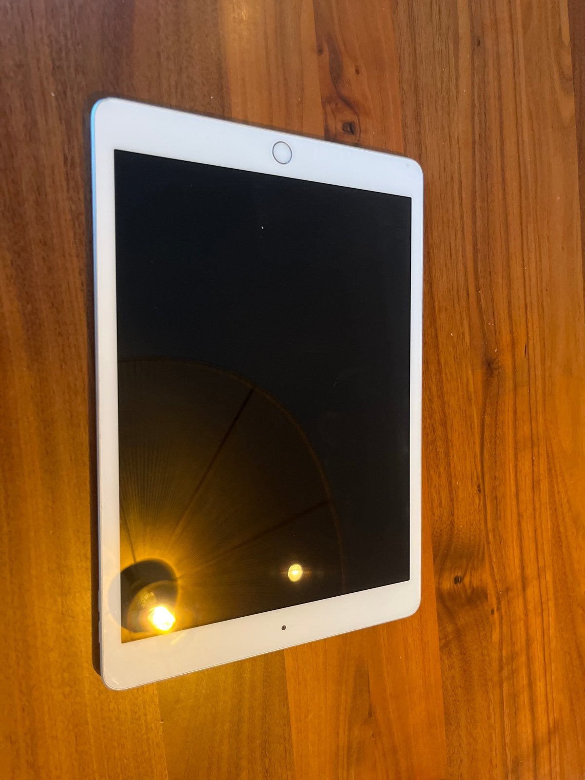 Super nette Apple iPad 8e generatie ! Zo goed als nieuw, Computers en Software, Ophalen, Apple iPad, Wit, Zo goed als nieuw