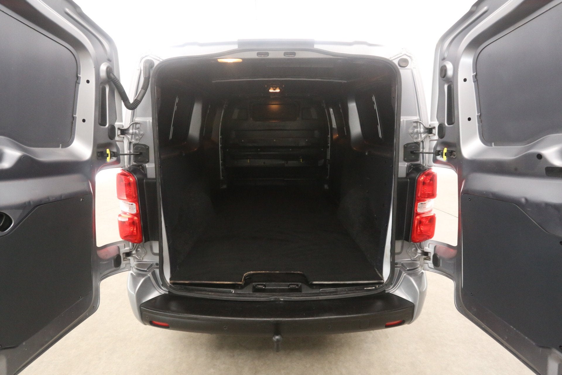 Opel Vivaro 2.0 L3H1 180PK | Automaat | Clima | Cruise | Car, Automaat, Gebruikt, Origineel Nederlands, 177 pk