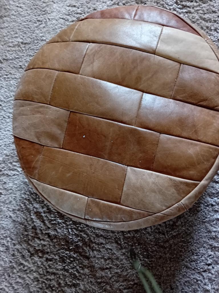 Vintage  leren  poef, Ophalen, Rond, Leer, Zo goed als nieuw