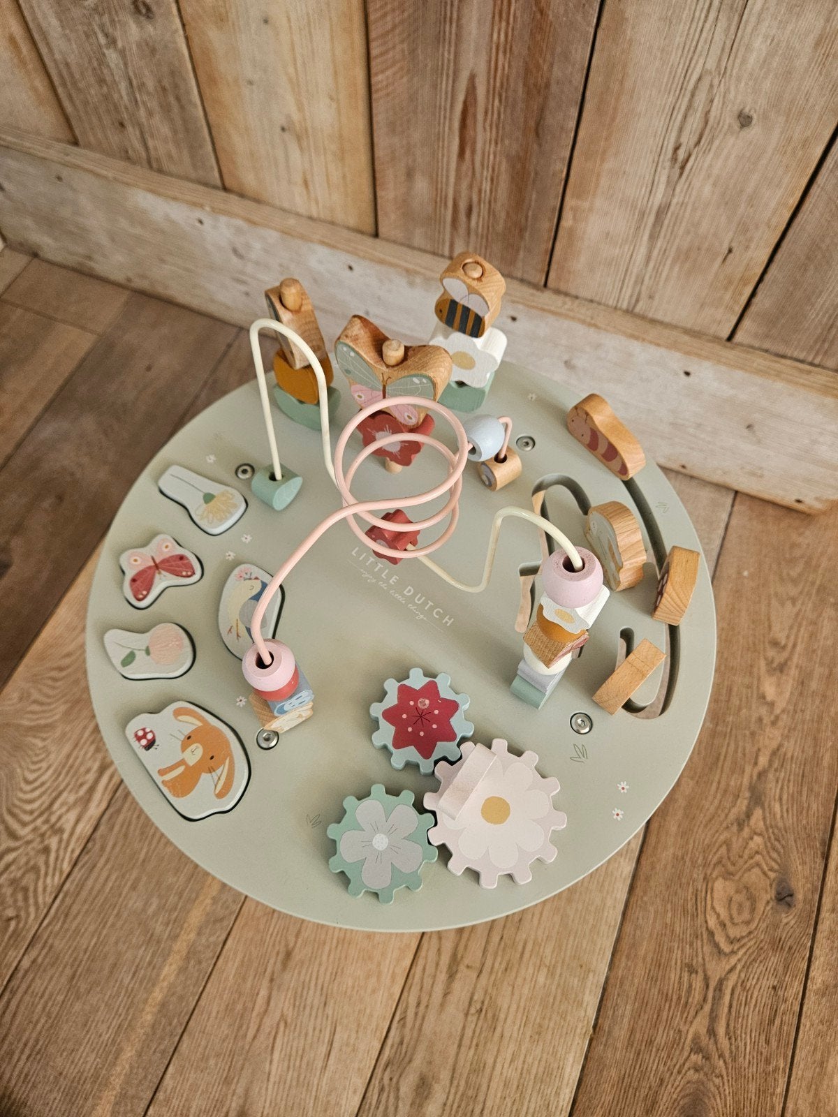 Little Dutch activity table, Kinderen en Baby's, Speelgoed | Houten speelgoed, Ophalen