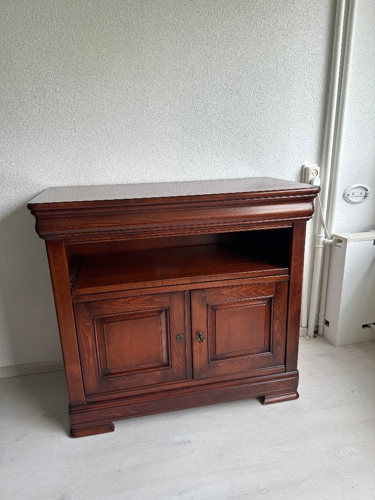 Klassieke houten kast, Ophalen