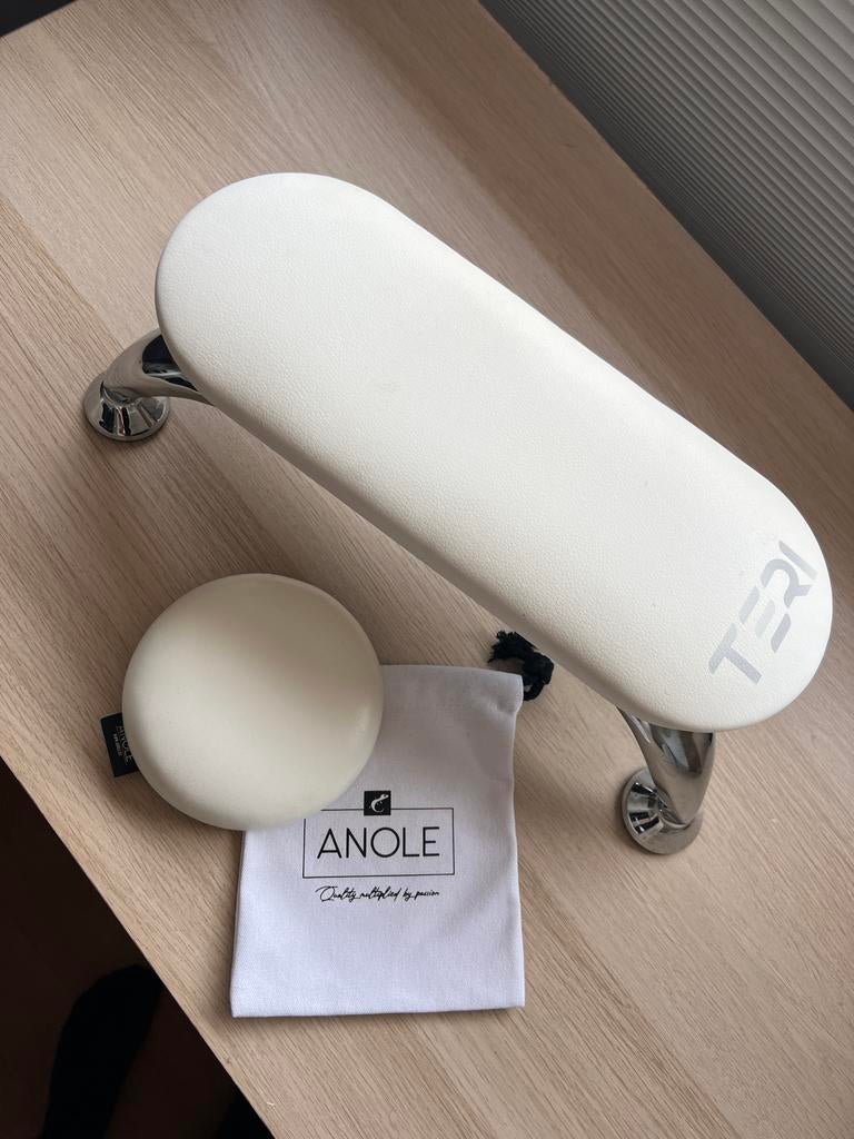 Armsteun Teri en elleboog kussen Anole wit, Ophalen, Handen en Nagels