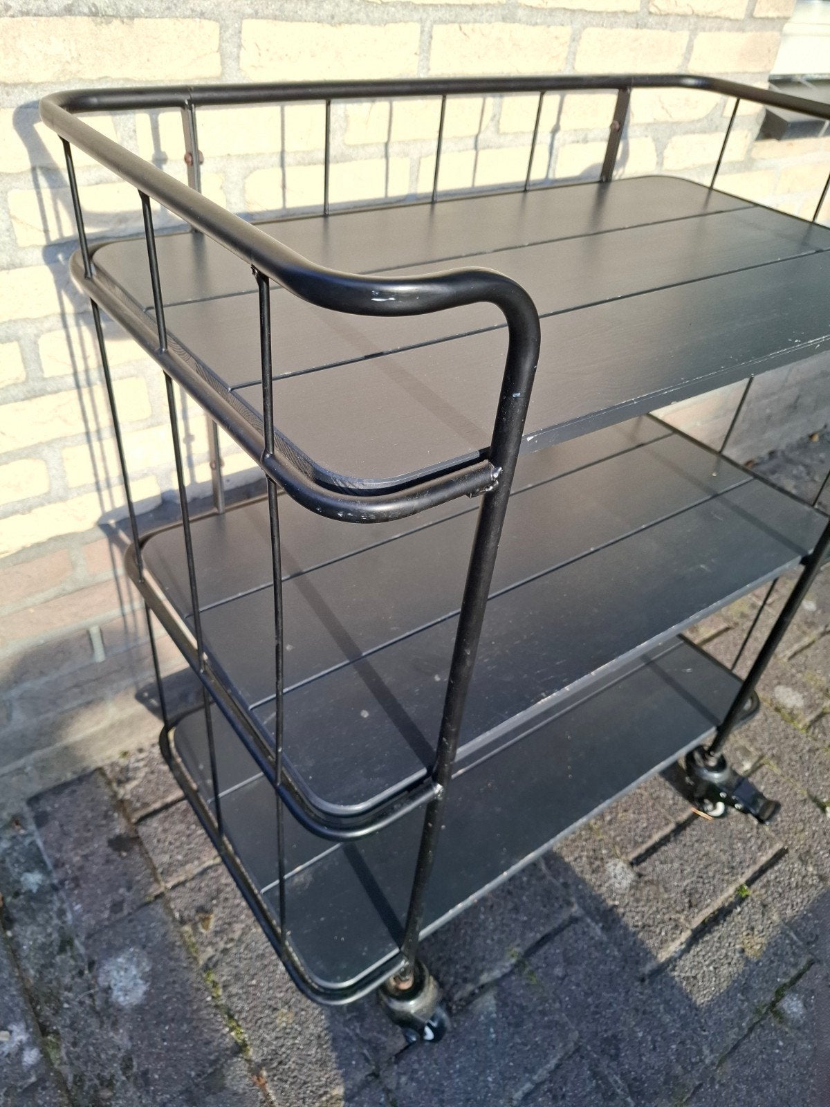 Zwart metalen trolley, Ophalen, Gebruikt, 25 tot 50 cm, 50 tot 100 cm