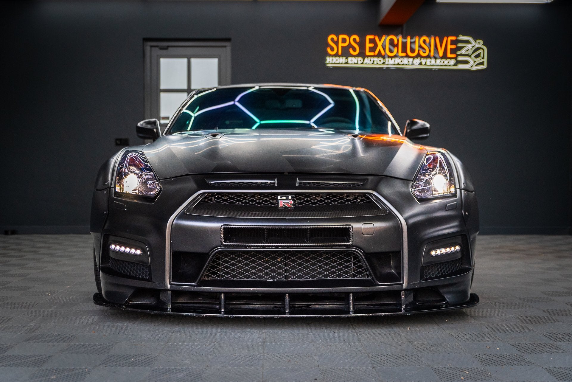 Nissan GT-R 3.8 V6 4.1L Stroker ALPHA AMS Prior Design Wideb, Automaat, Gebruikt, Zwart, 1715 kg