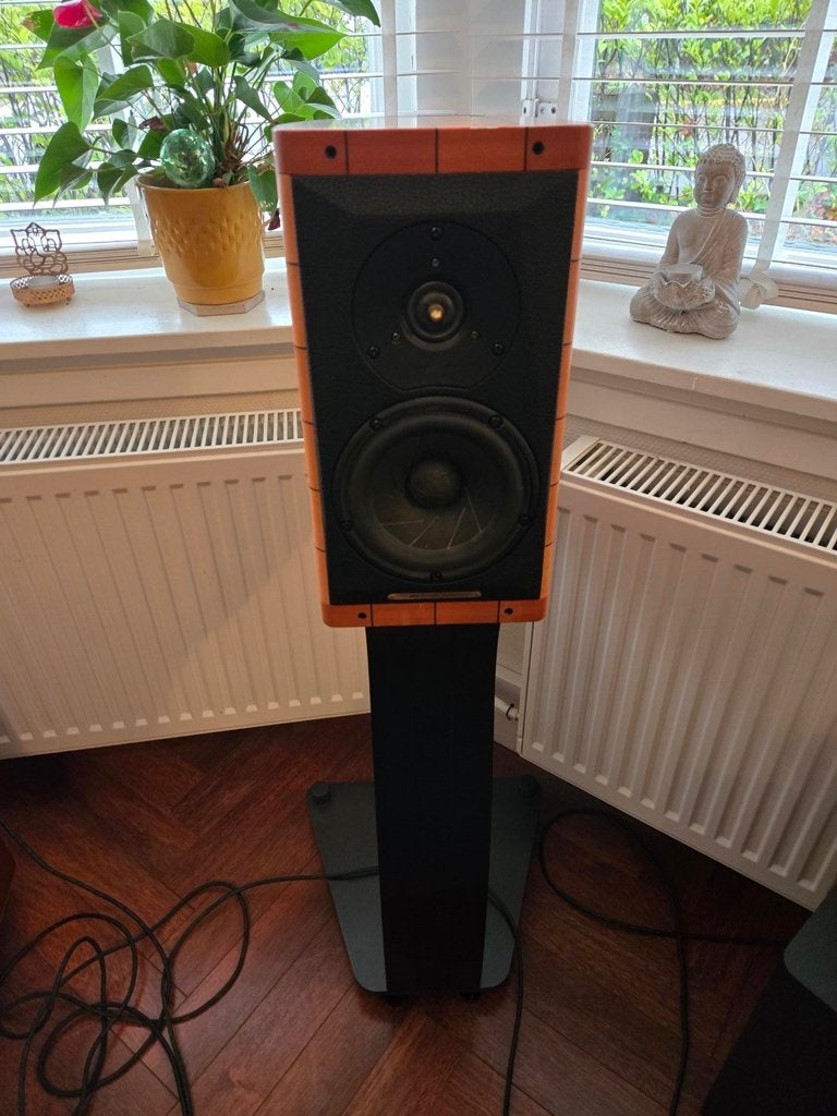 Sonus faber Cremona auditor inclusief stands PRIJSVERLAGING, Zo goed als nieuw, 60 tot 120 watt, Boekenplank luidspreker, Ophalen