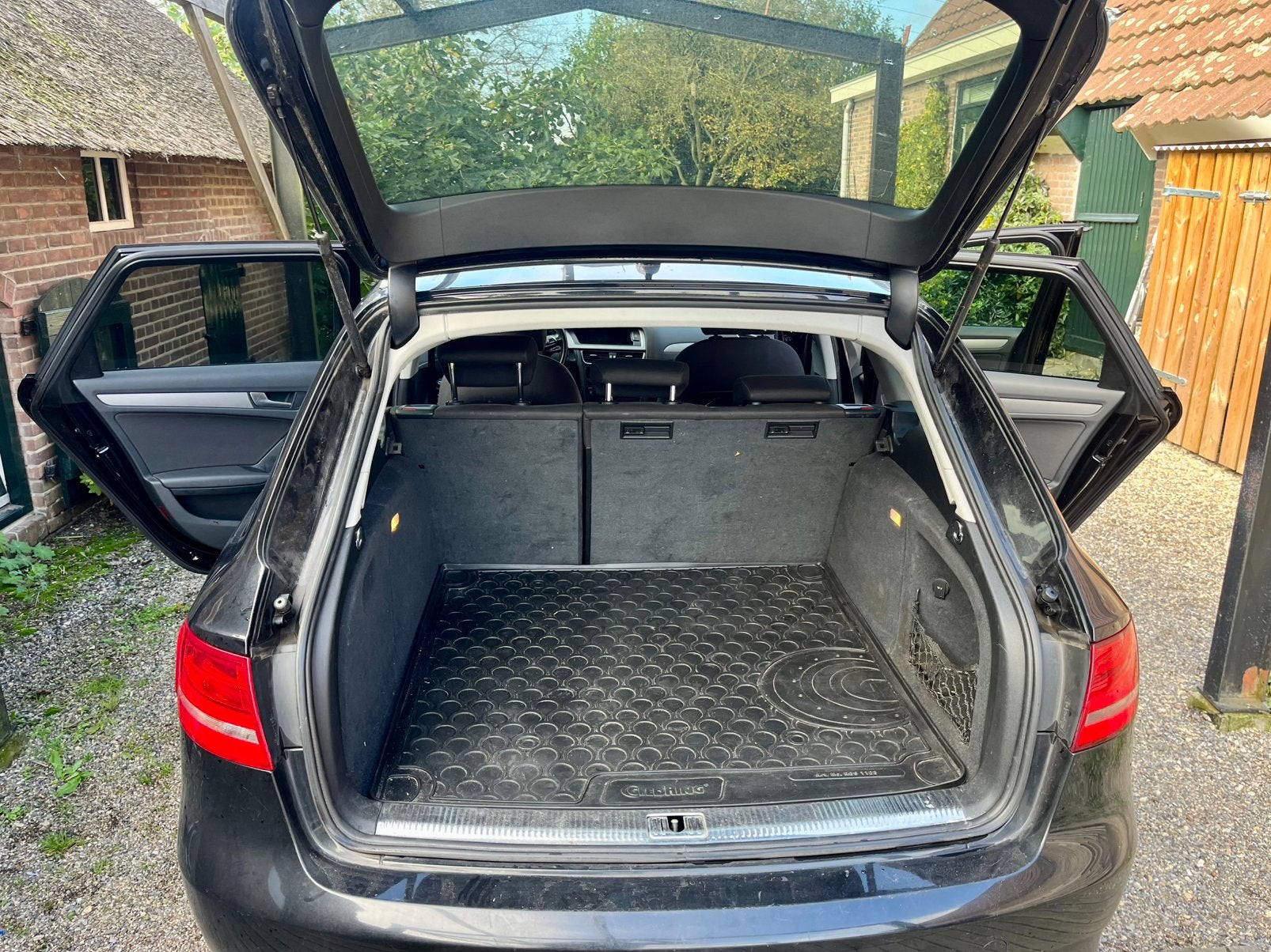 Foto 6 van Audi A4 1.8TFSI 125KW Avant 2012 Zwart