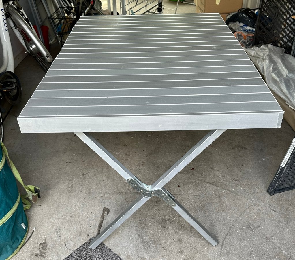 Opvouwbare aluminium campingtafel, Ophalen of Verzenden, Gebruikt, Campingtafel
