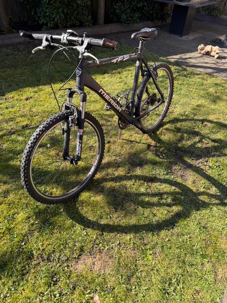 Te koop: Merida mountenbike. Moet weg!, 26 inch, Zo goed als nieuw, Meer dan 20 versnellingen, 53 tot 57 cm