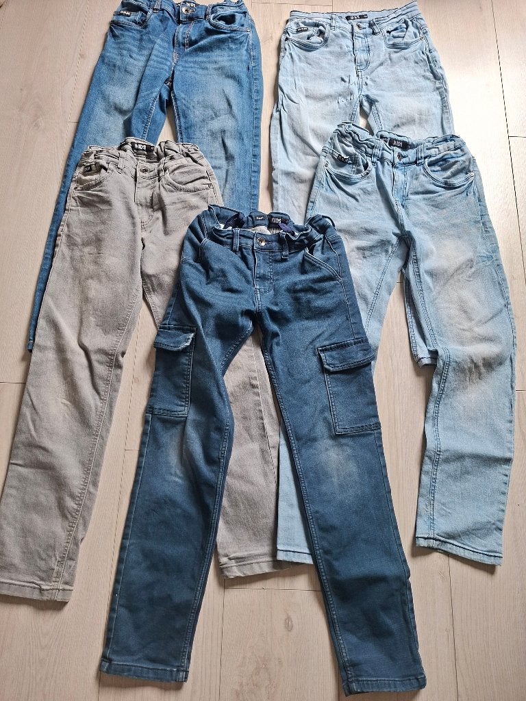 5x lange spijkerbroeken maat 152 Slim fit, Kinderen en Baby's, Kinderkleding | Maat 152, Broek, Gebruikt, Terstal, Ophalen of Verzenden