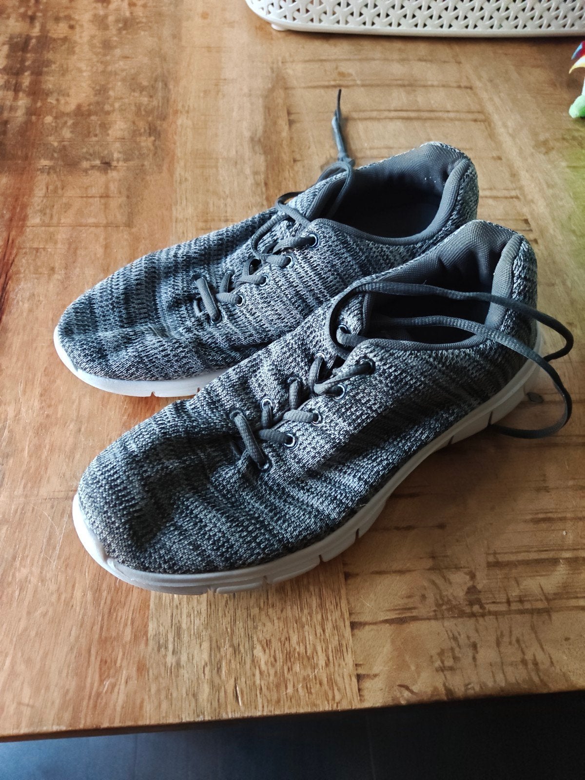 Grijze gymschoenen maat 42 - Comfortabel en stijlvol, Overige merken, Gebruikt, Overige typen, Ophalen of Verzenden