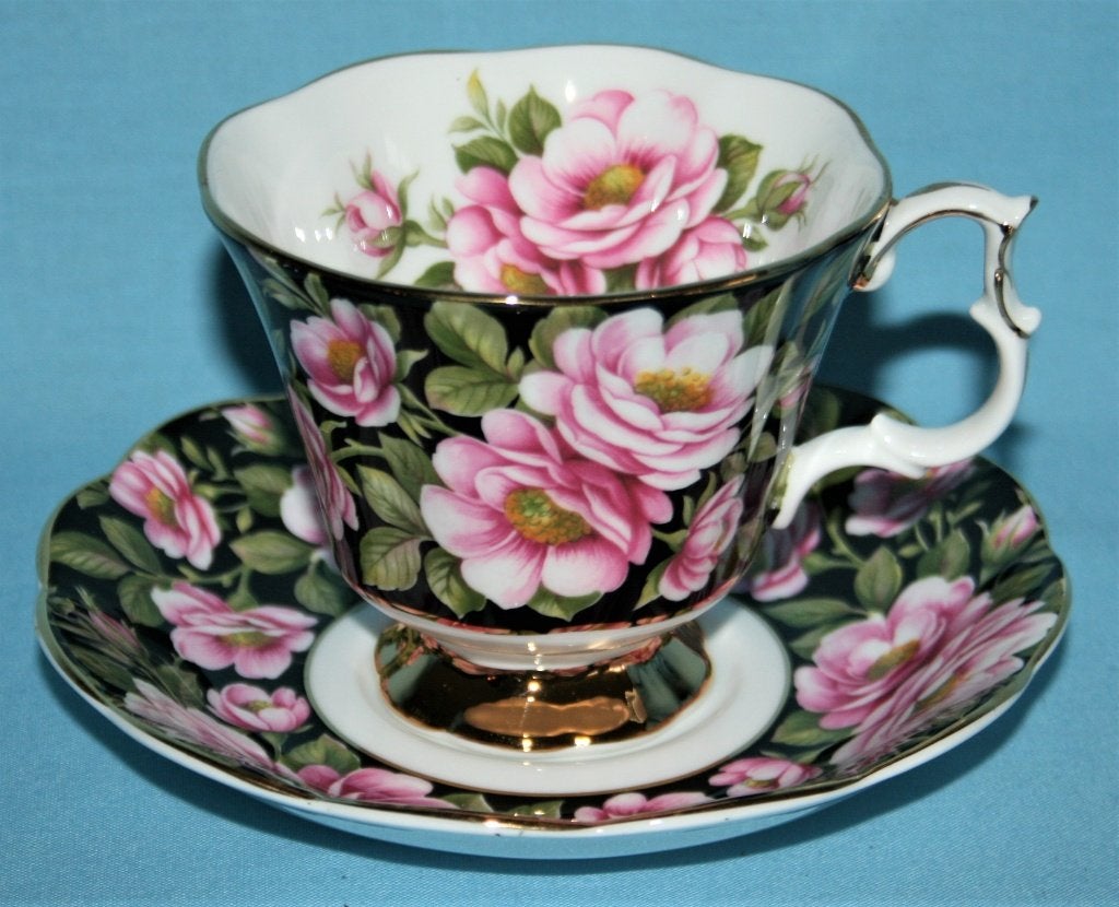 Royal Albert ' Rambler Rose ' kop en schotel, Onbekend, Verenigd Koninkrijk, Vintage, Ophalen of Verzenden, Zo goed als nieuw