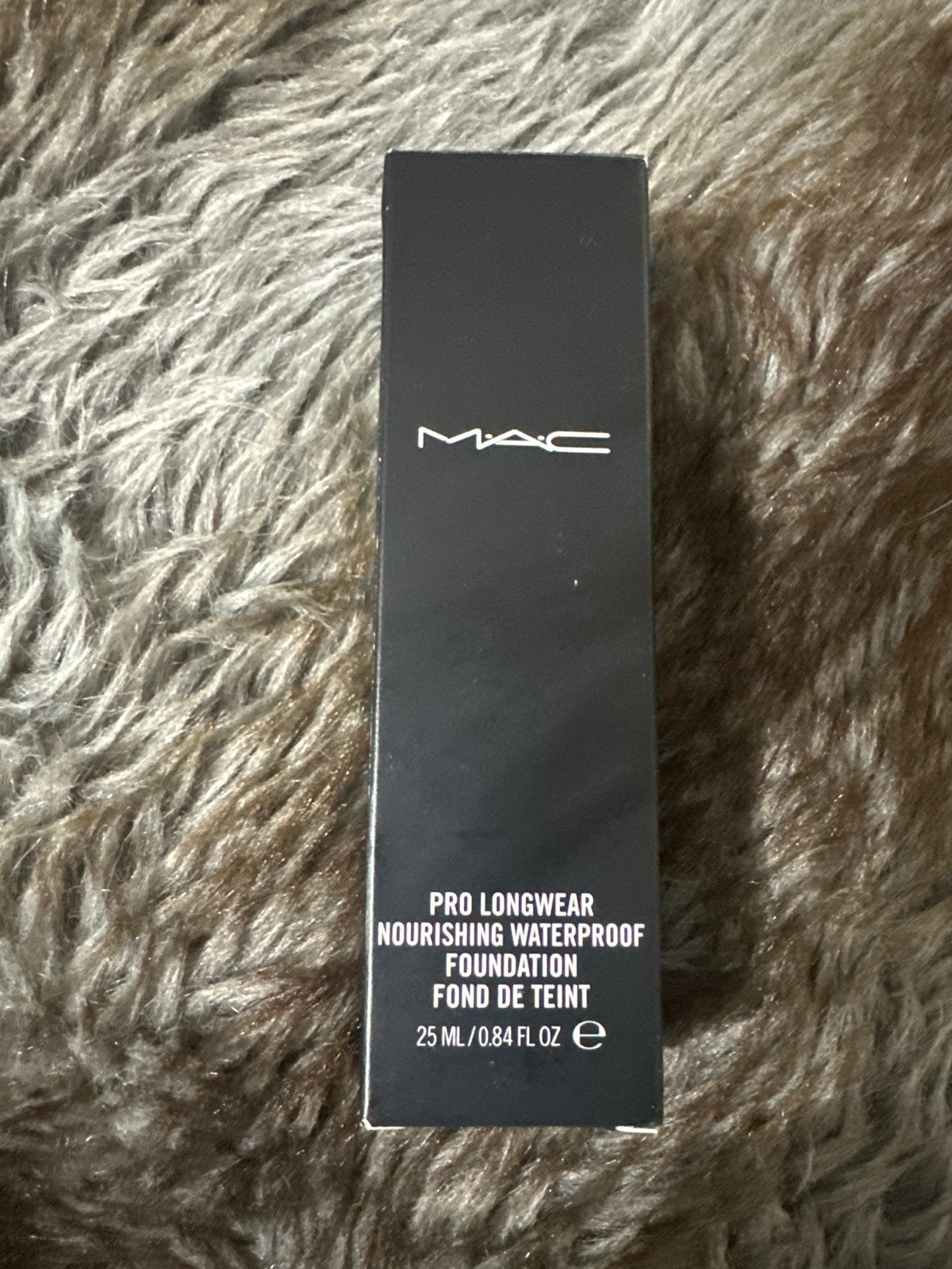 MAC Pro Longwear Nourishing Waterproof Foundation NW22, Ophalen, Overige kleuren, Gehele gezicht, Nieuw