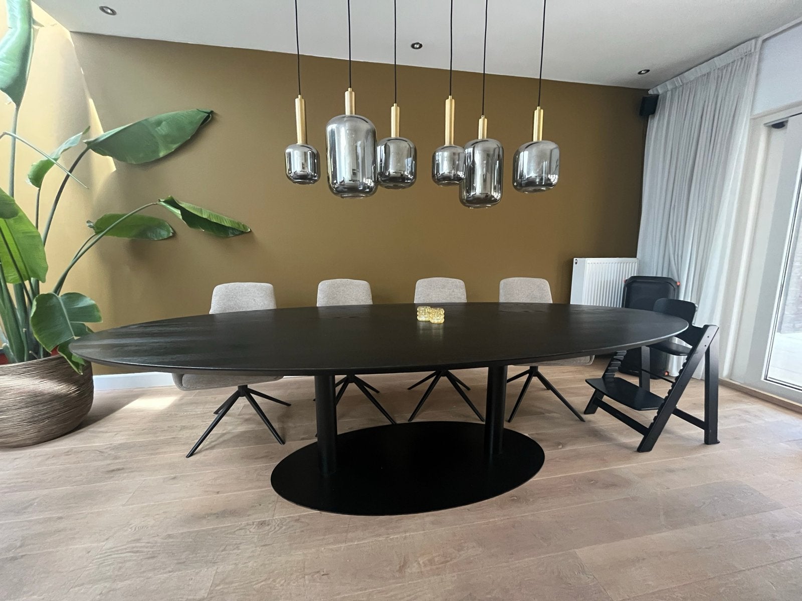 Ruime eettafel van 3 meter - Zo goed als nieuw, Huis en Inrichting, Ophalen, 200 cm of meer, 50 tot 100 cm, Zo goed als nieuw