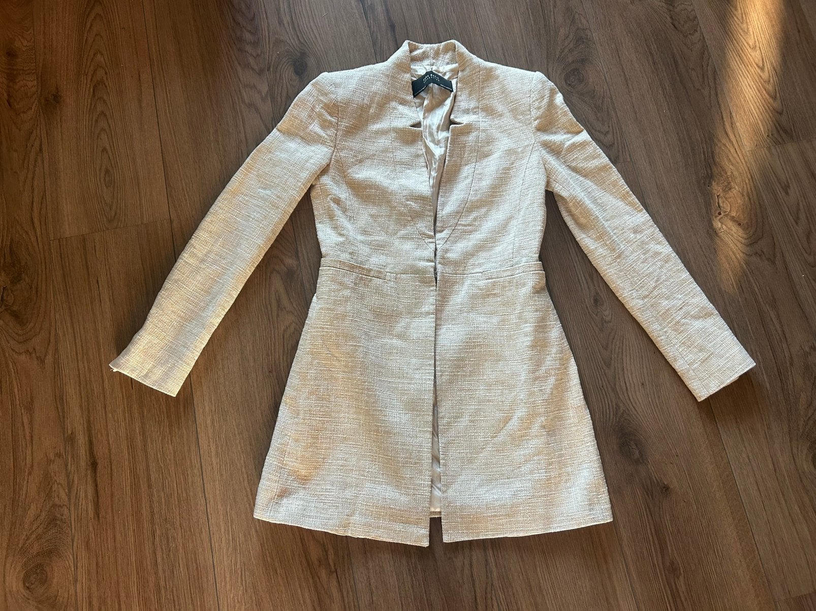 Zara beige blazer maat xs, Beige, Ophalen of Verzenden, Zo goed als nieuw, Jasje