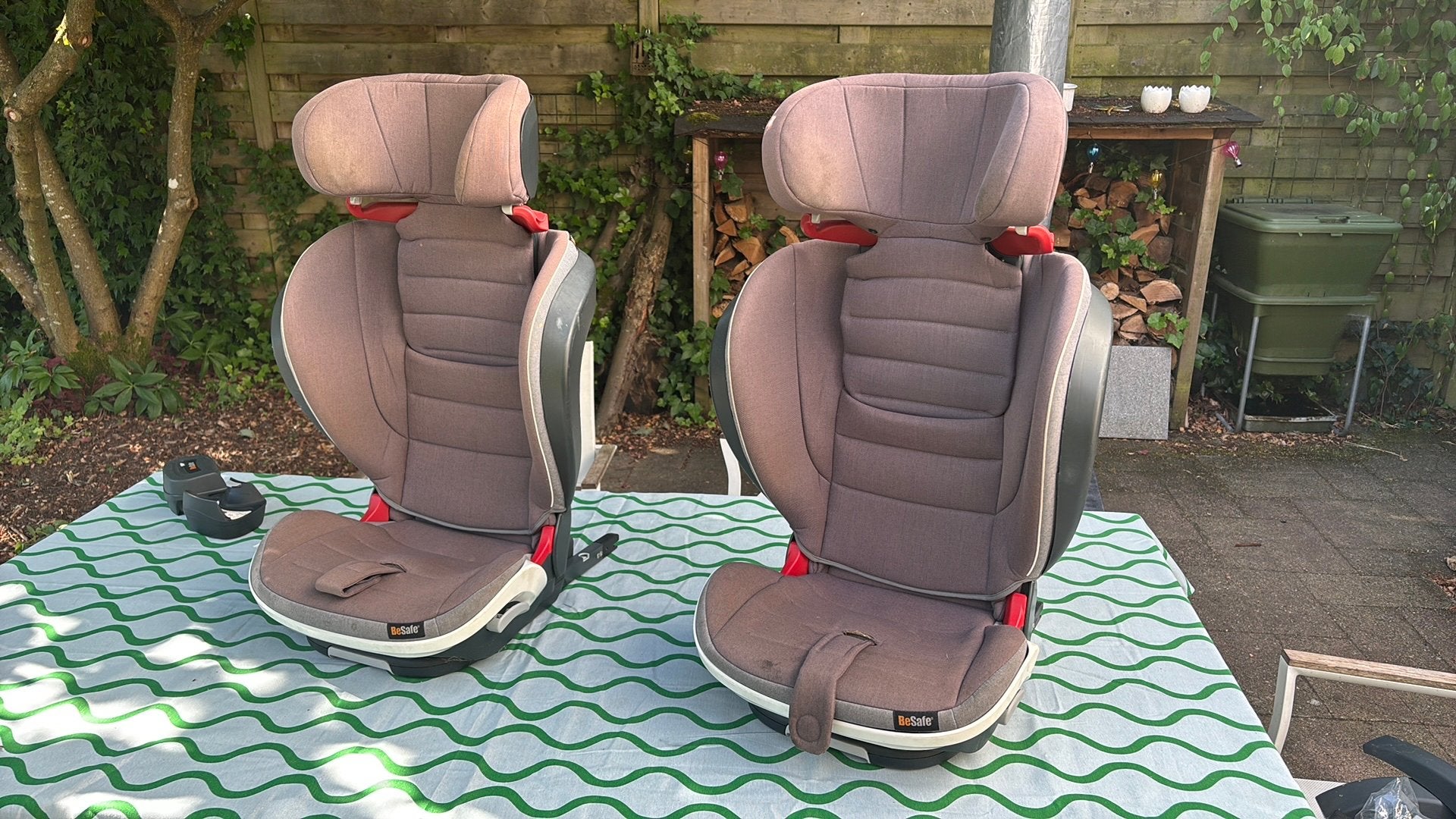 Twee BeSafe iZi Flex i-Size autostoeltjes, Gebruikt, Isofix, 0 t/m 13 kg, Ophalen