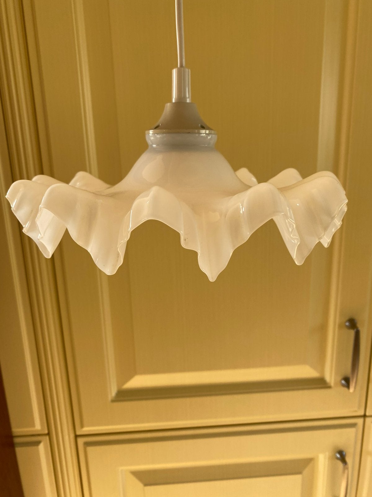 Wit glazen hanglamp - Pie crust lamp, Ophalen of Verzenden, Gebruikt, Glas, Minder dan 50 cm