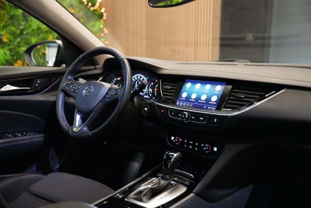 Opel Insignia 1.6 Turbo Automaat OPC Line CarPlay Camera, Auto's, Opel, 730 kg, Gebruikt, 4 cilinders, Leder en Stof