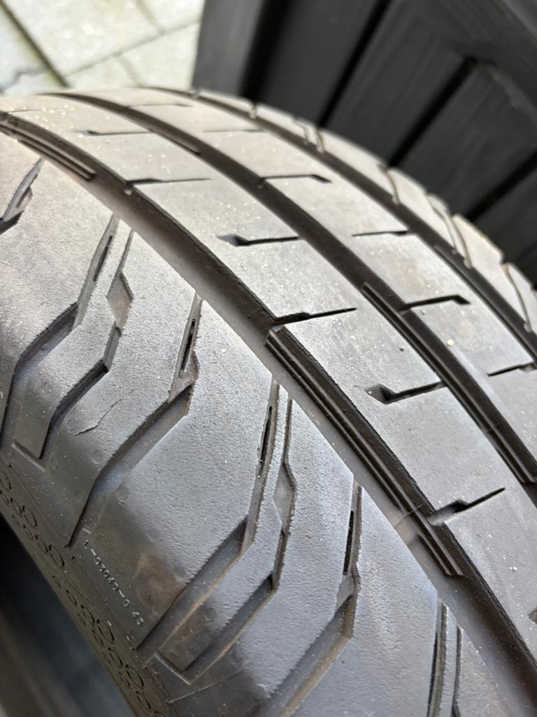 Continental 235/65 R16 C 115/113R banden (4 stuks), Ophalen, Zo goed als nieuw