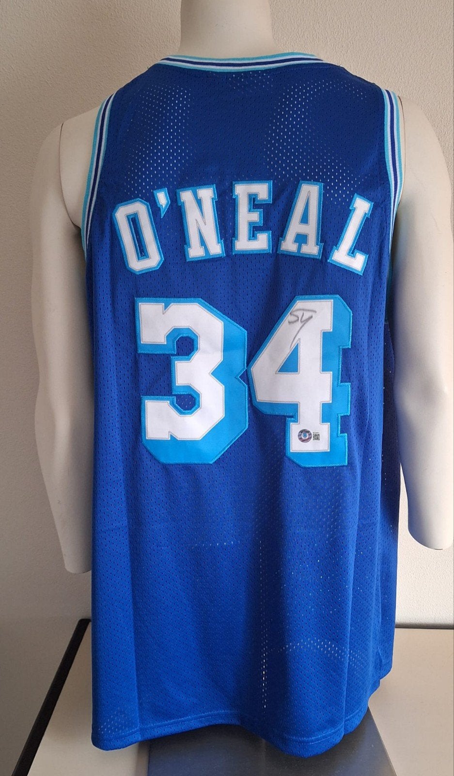 Shaquille O'Neal gesigneerd basketbal shirt met Beckett coa, Ophalen of Verzenden
