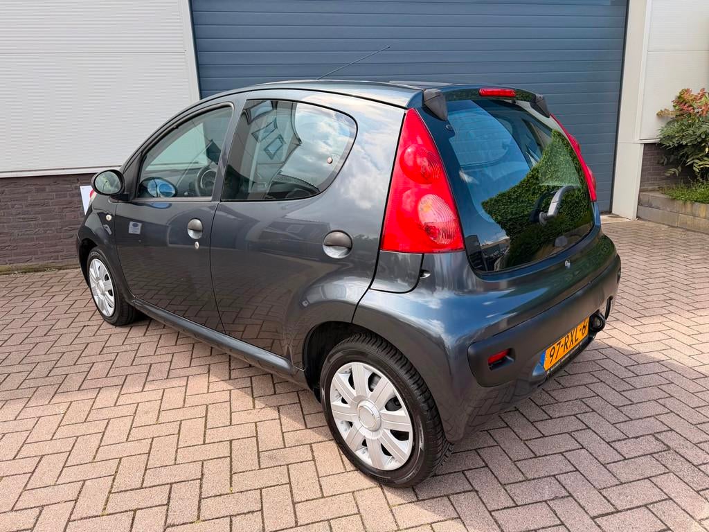 Peugeot 107 1.0-12V XR/Airco/2eigenaar/AUX/Volledig-onderhou, Voorwielaandrijving, Euro 5, Gebruikt, 4 stoelen