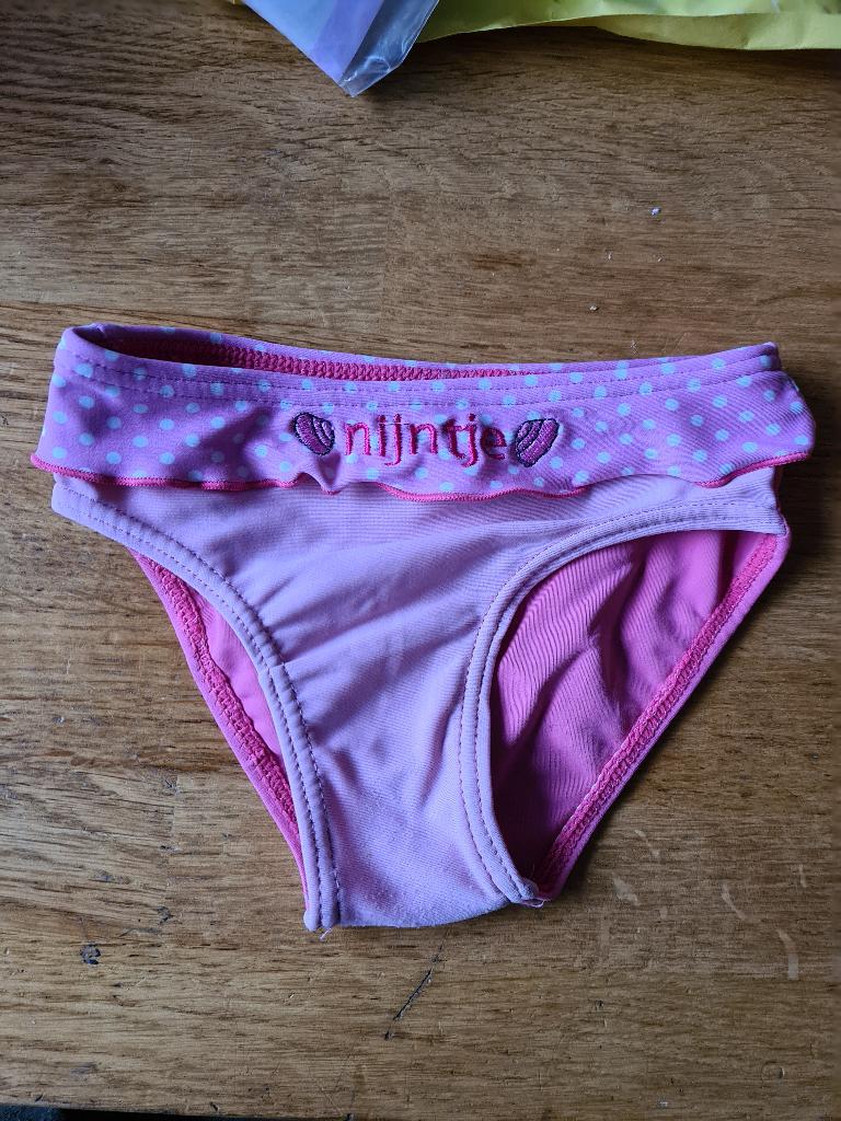 Roze nijntje zwembroek zwembroekje 74, Kinderen en Baby's, Babykleding | Baby-zwemkleding, Ophalen, Meisje, Zo goed als nieuw