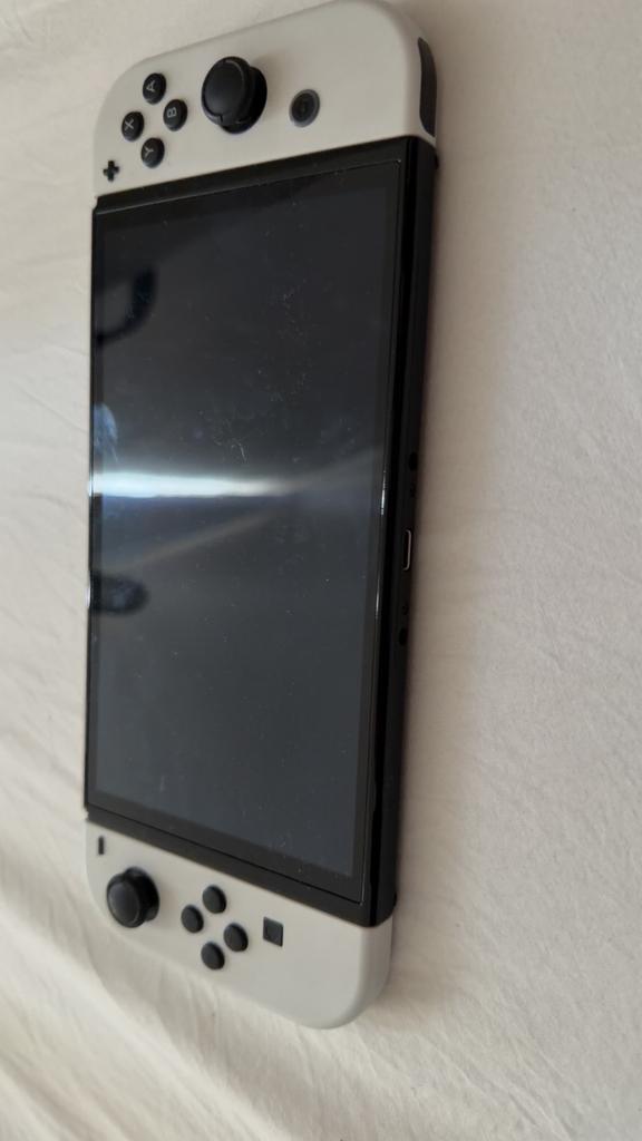 Oled Switch Wit, Spelcomputers en Games, Spelcomputers | Nintendo Switch, Ophalen of Verzenden, Gebruikt, Met 1 controller, Switch OLED