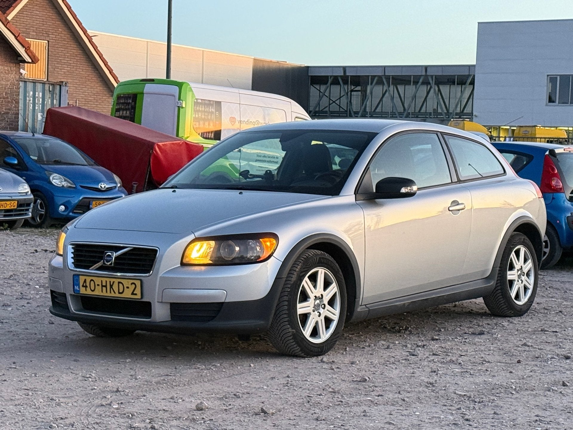 Volvo C30 1.6 Advantage/VOLLEDIG ONDERHOUD/ VELGEN, Auto's, Voorwielaandrijving, 1596 cc, 101 pk, Gebruikt