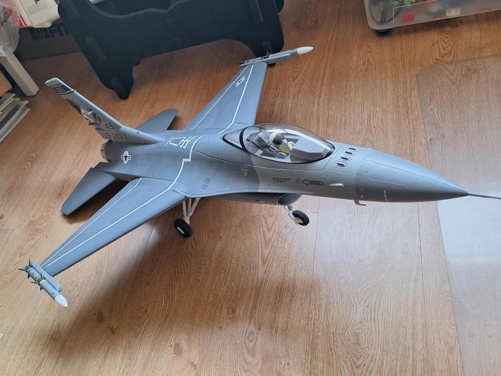 fms F16 64MM, Ophalen, Zo goed als nieuw, Elektro