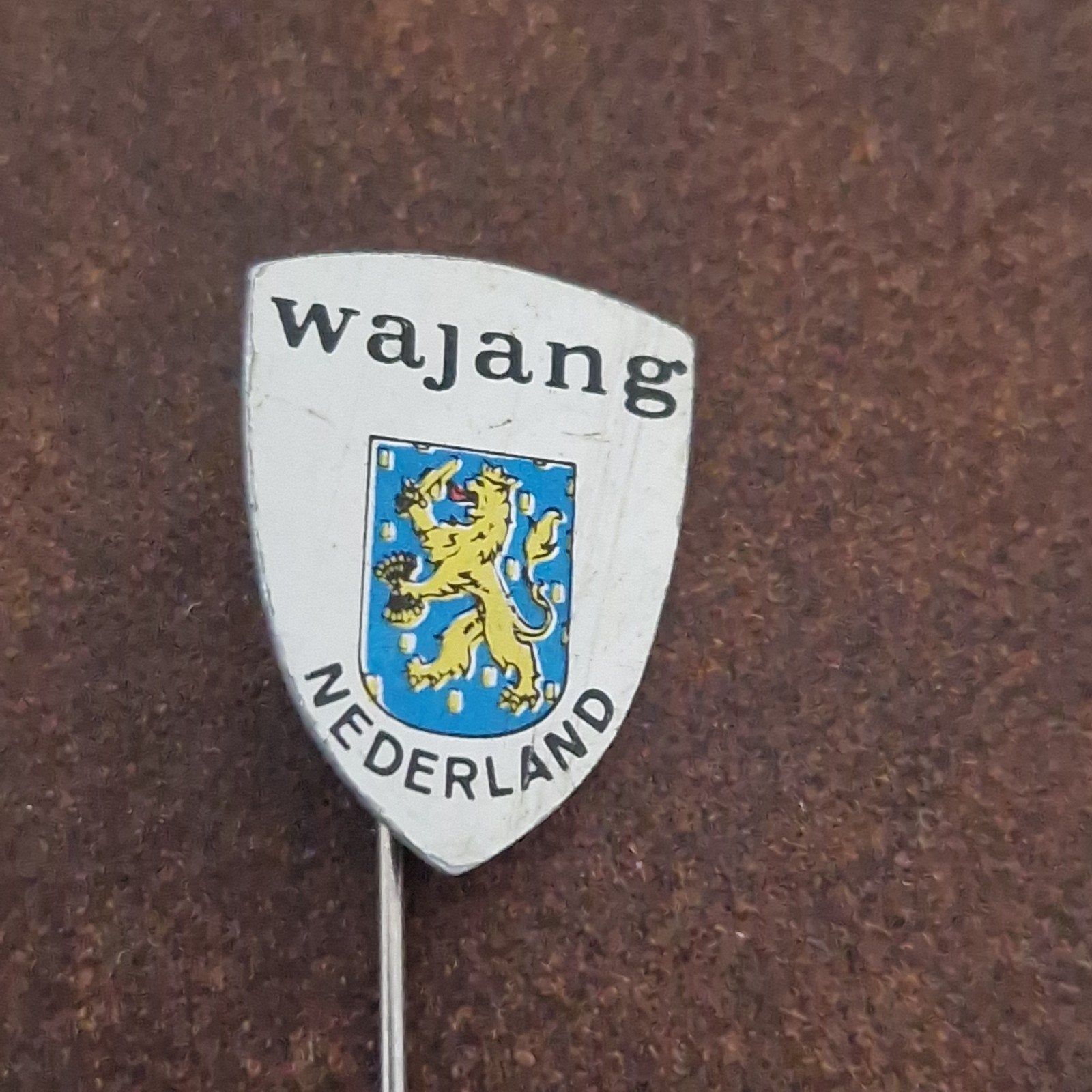 SPELDJE Wajang Nederland, Verzamelen, Speldjes, Pins en Buttons, Ophalen of Verzenden, Zo goed als nieuw, Merk