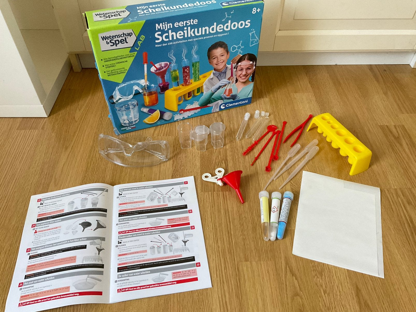 Clementoni Wetenschap & Spel Mijn eerste scheikundedoos, Ophalen of Verzenden, Gebruikt, Ontdekken