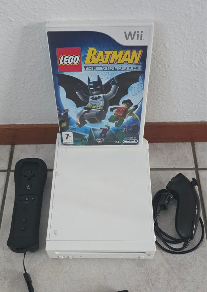 Wii console met controller en LEGO Batman game, Ophalen of Verzenden, Gebruikt, Met 1 controller, Met games