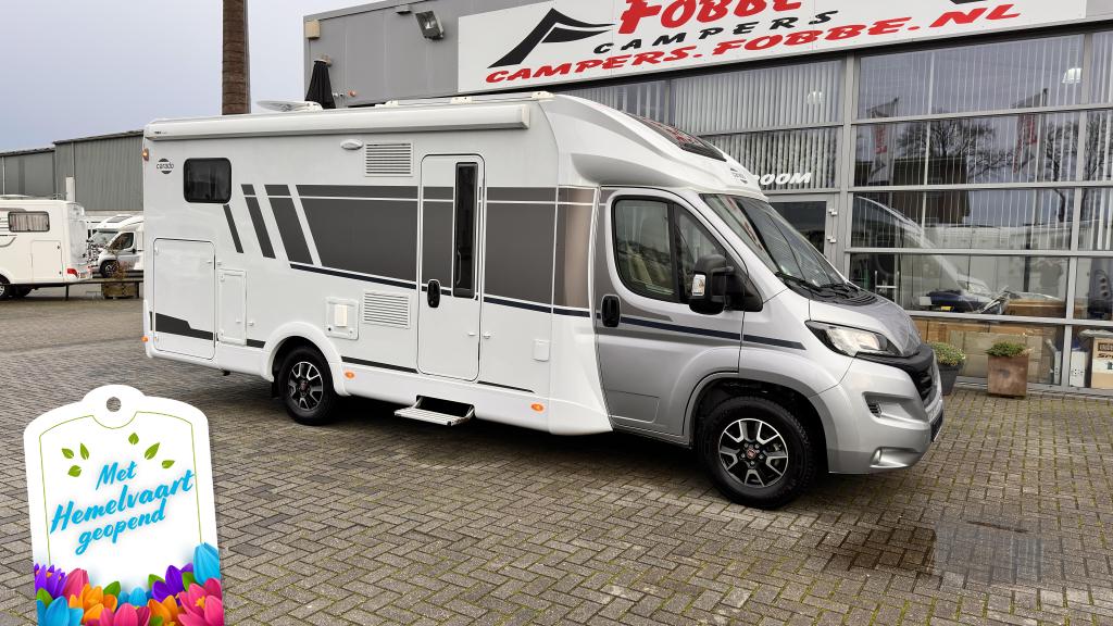 !! zonder inruil €64950 !! De Carado T447 Pro Uit 2, Ringverwarming, 7 tot 8 meter, Bedrijf, Half-integraal
