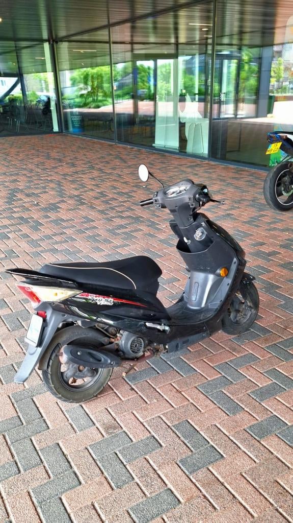 Kymco scooter, Fietsen en Brommers, Ophalen, Gebruikt, Benzine, Agility