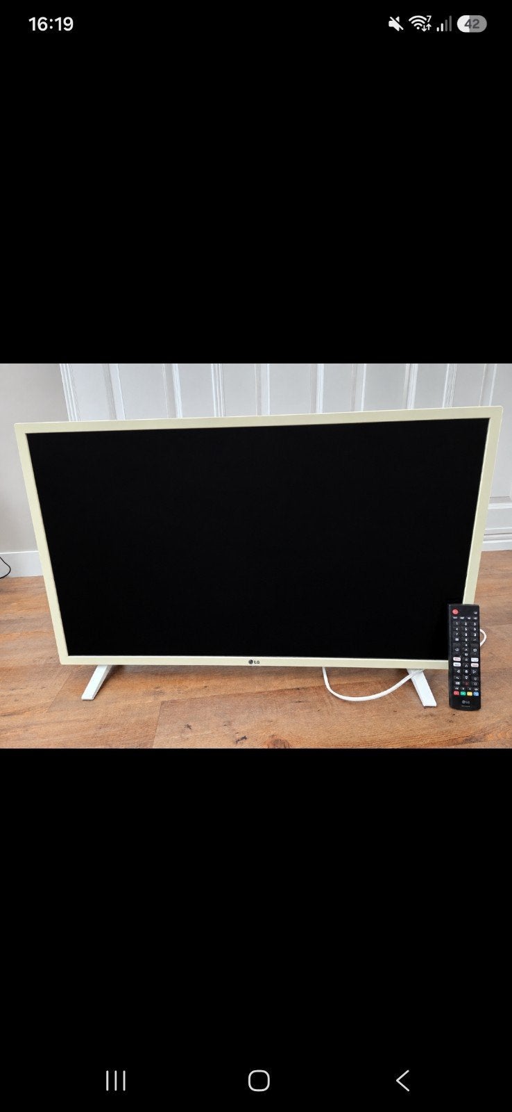LG TV 32Inch