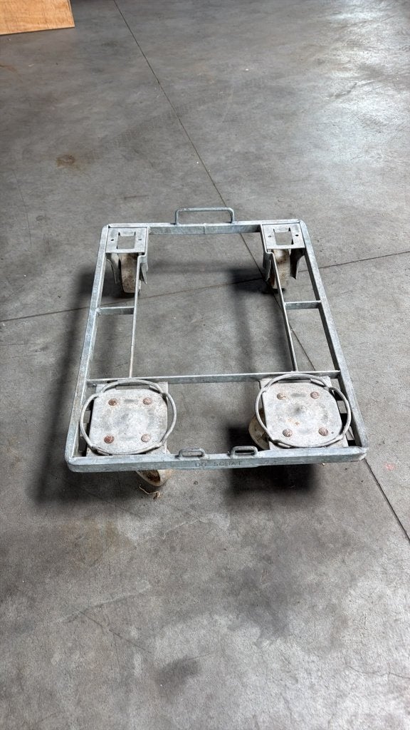 Stalen onderstel rolcontainer / hondje met kunststof wielen, Ophalen