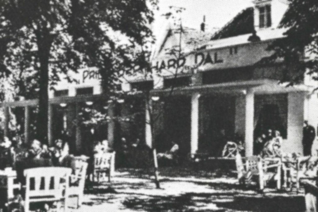 988560 Apeldoorn Pretpark Prins Bernhard Dal Info kaart VVV, Ophalen of Verzenden, 1940 tot 1960, Ongelopen, Gelderland