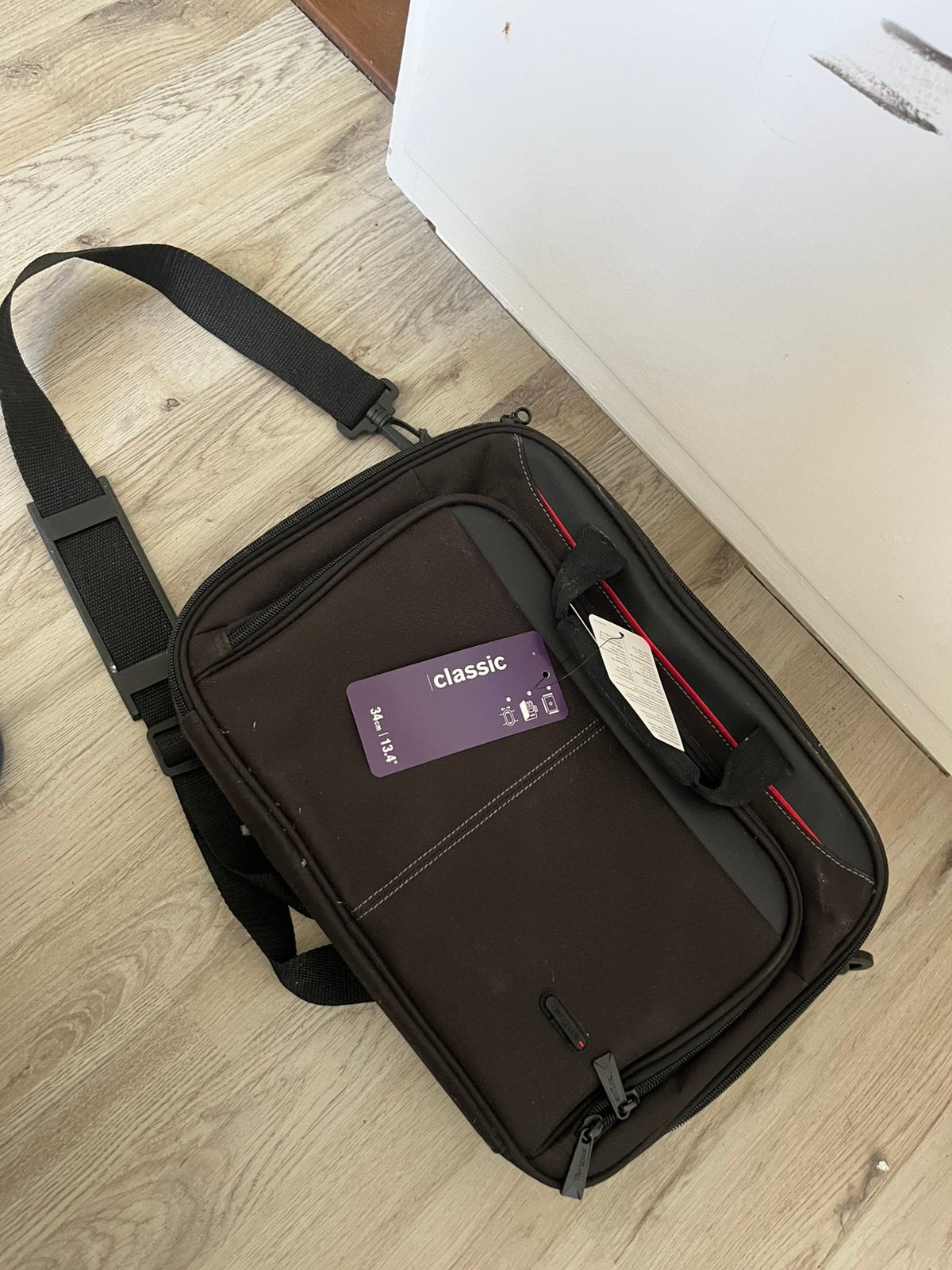 Laptop tas targus nieuw 13,4 inch, Computers en Software, Laptoptassen, Ophalen of Verzenden, 13 inch, Zo goed als nieuw, Aktetas