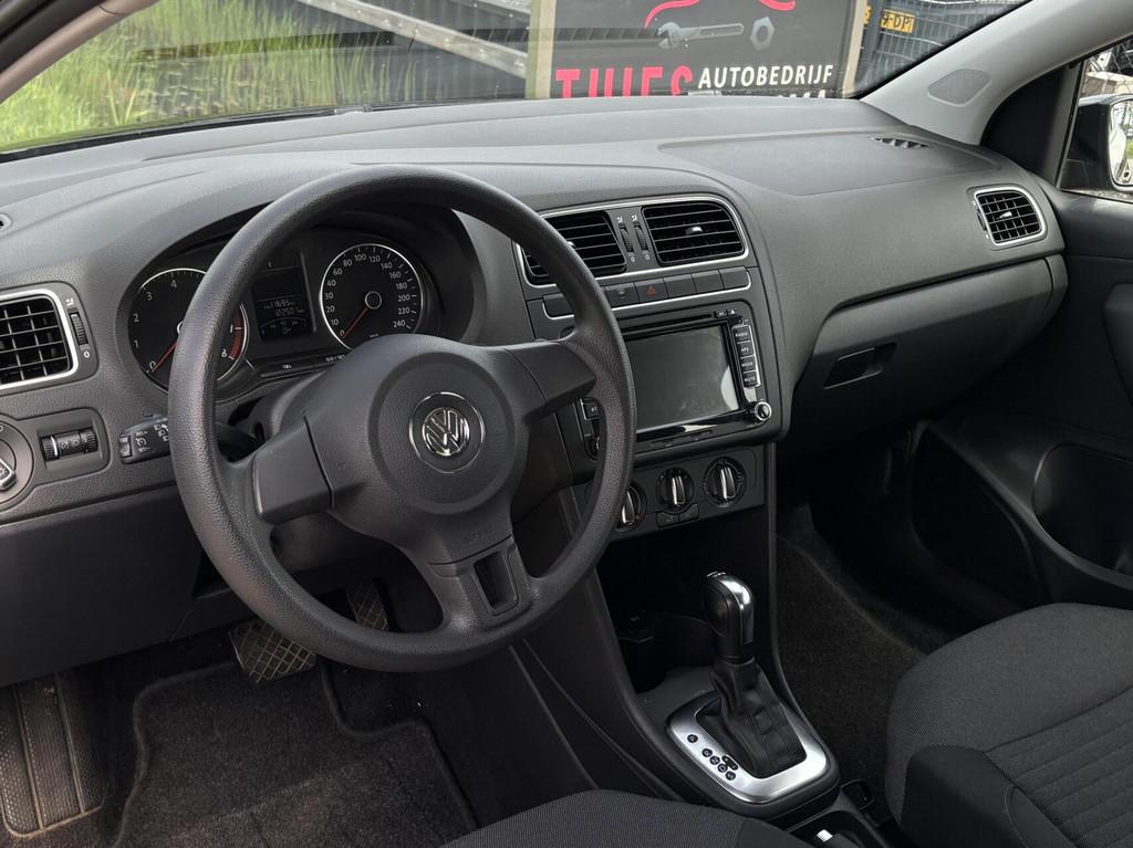 Volkswagen Polo 1.2 TSI Comfortline cruise airco automaat, Auto's, Volkswagen, Euro 5, 4 cilinders, Zwart, Origineel Nederlands