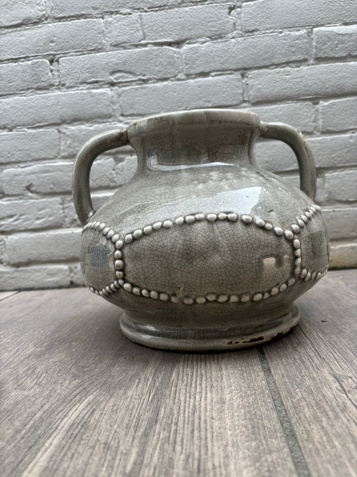 Mooie bloempot met handvatten - 23,5 cm hoog, 27,5 cm breed, Ophalen, Gebruikt, Met handvat, Grijs