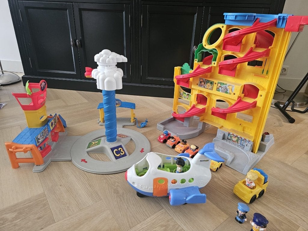 Little people garage, vliegveld en poppetjes, Ophalen, Gebruikt, Speelset, Met geluid
