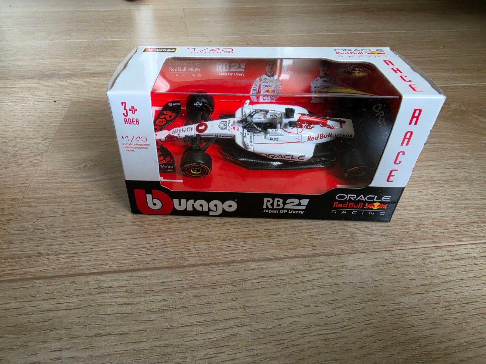 Burago Red Bull RB21 Japan GP Livery schaalmodel, Ophalen of Verzenden, Nieuw