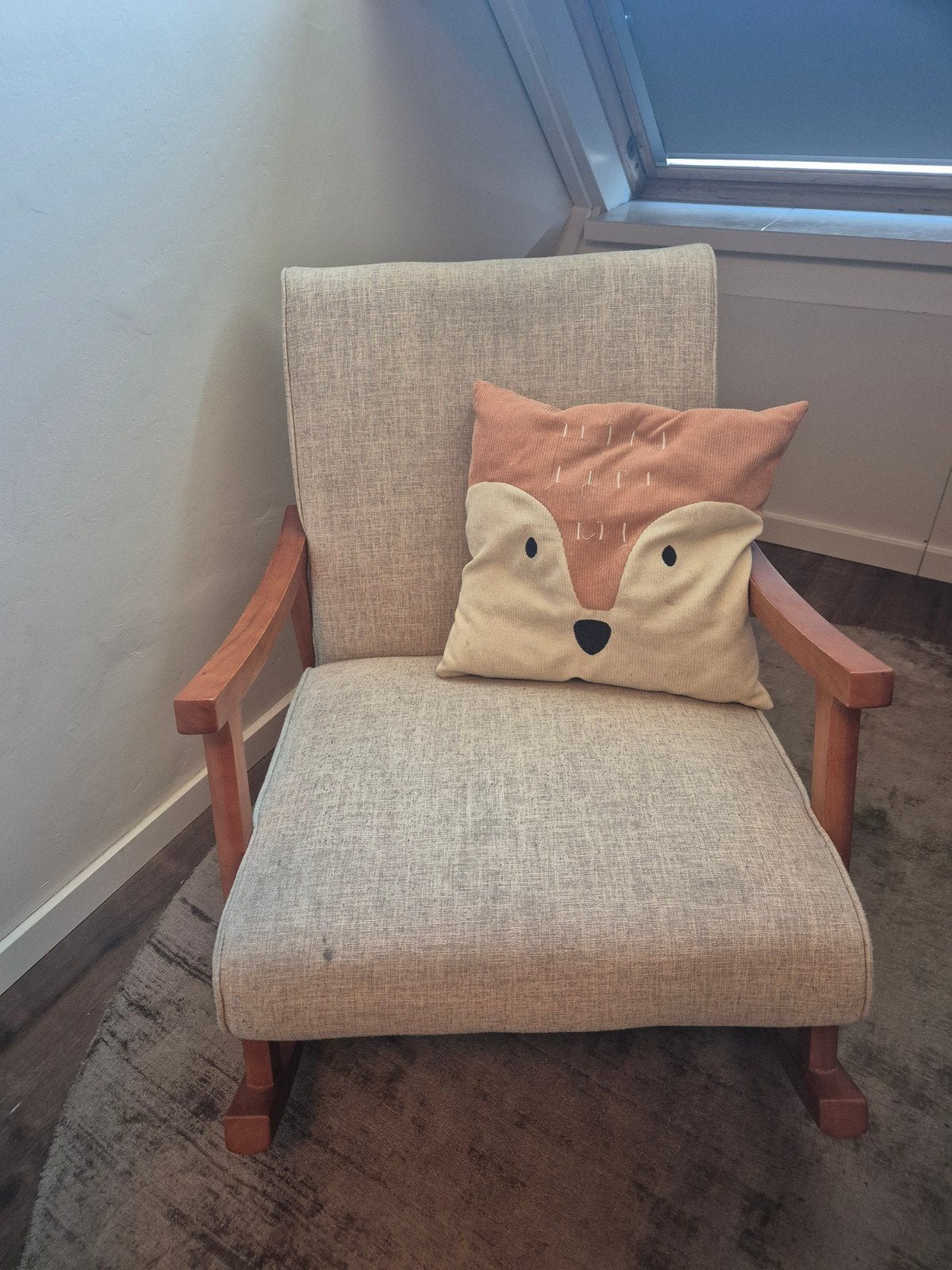 Comfortabele schommelstoel voor babykamer, Ophalen, Gebruikt, Stoel
