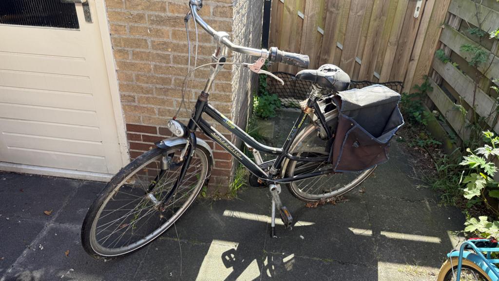 Gazelle dames fiets - Opknapper, Fietsen en Brommers, Fietsen | Dames | Damesfietsen, Ophalen, Gebruikt, Velgrem, Versnellingen