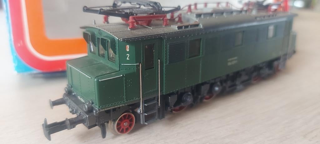 Märklin DB 104 021-1 e-loc artnr 3049 in ovp, Hobby en Vrije tijd, Modeltreinen | H0, Wisselstroom, Locomotief, Ophalen of Verzenden