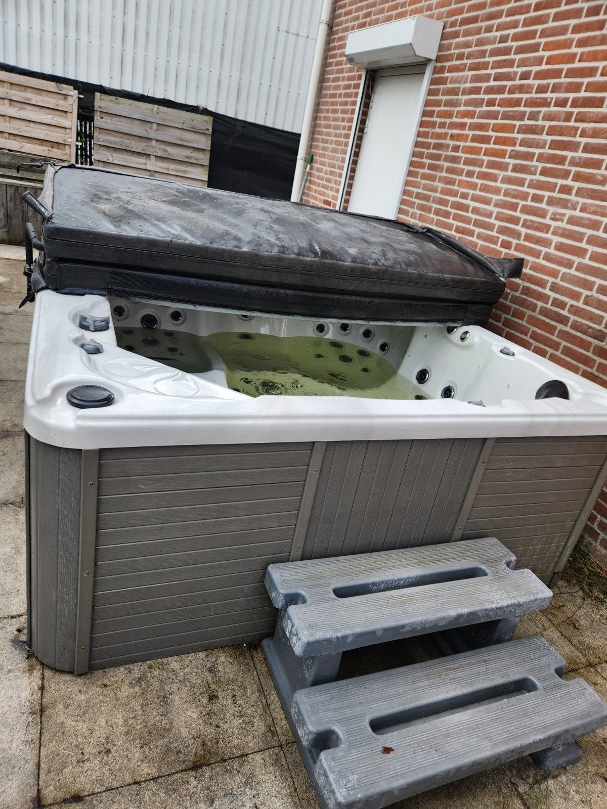 Gebruikte Spa met Balboa Electronic Spa Controls, Ophalen, Gebruikt, Trap, Vast