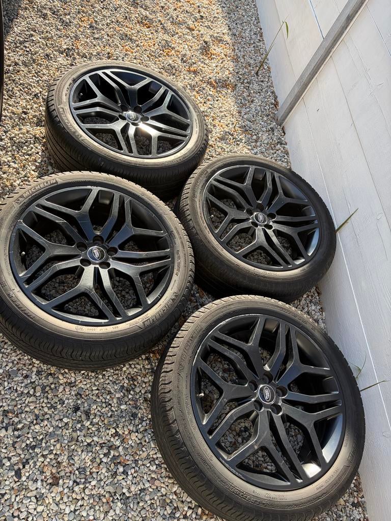 Zwarte Land Rover Evoque 20 inch velgen, Discovery Sport, Auto-onderdelen, Banden en Velgen, Ophalen, Banden en Velgen, Terreinwagen